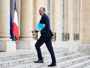 फ्रांस के प्रधानमंत्री एडौर्ड फिलिप (Edouard Philippe) ने दिया इस्तीफा |_3.1