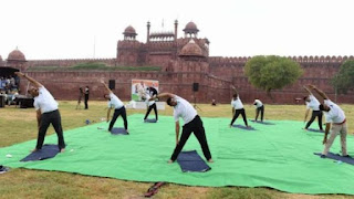 दिल्ली के लाल किले में आयुष मंत्रालय का योग महोत्सव शुरू |_3.1