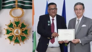 रवि डीसी को मिला प्रतिष्ठित फ्रेंच शेवेलियर डे ल’ऑर्ड्रे डेस आर्ट्स एट डेस लेट्रेस पुरस्कार