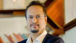 RBI ने Sanjay Agarwal को AU Small Finance Bank के एमडी और सीईओ के रूप में 3 वर्ष का सेवा विस्तार दिया