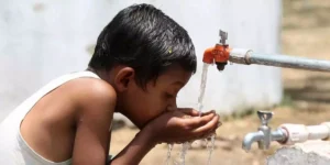 सबसे अच्छी पानी की गुणवत्ता वाले शीर्ष देश, नाम देखें