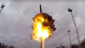 क्या ईरान के खिलाफ परमाणु हथियारों का उपयोग होगा, जानें सबकुछ